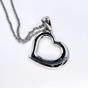 “Grandmother” Heart Pendant 18” Silver Tone Chain Necklace
